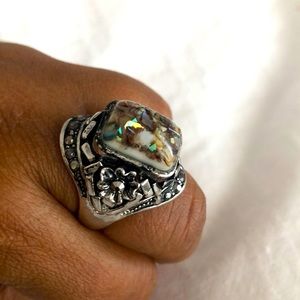 Multi colour stone ring